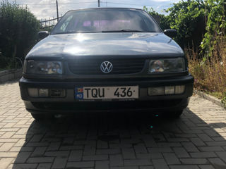 Volkswagen Passat foto 2