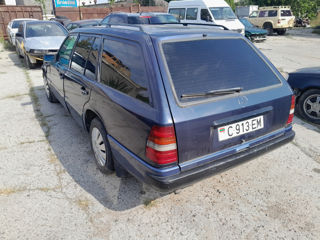 Mercedes Series (W124) foto 5