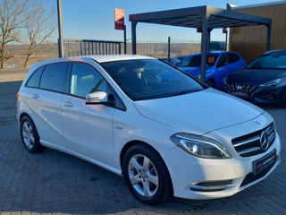 Mercedes B-Class foto 3