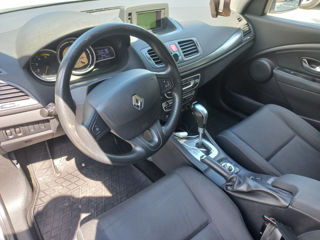 Renault Megane foto 2