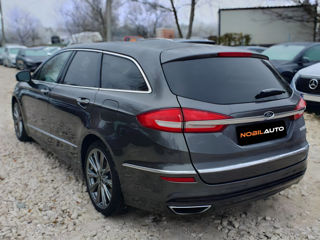 Ford Mondeo foto 3