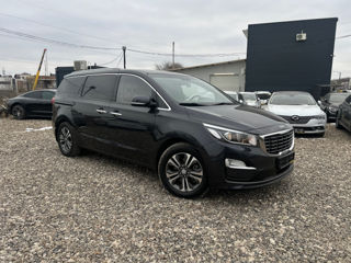 KIA Carnival foto 3