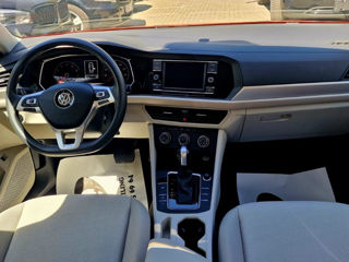 Volkswagen Jetta foto 8