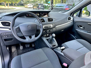 Renault Grand Scenic foto 6