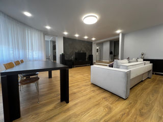 Apartament cu 3 camere, 127 m², Centru, Chișinău