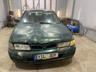 Nissan Almera foto 5