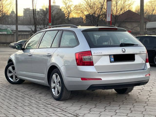 Skoda Octavia foto 3