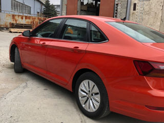 Volkswagen Jetta foto 7