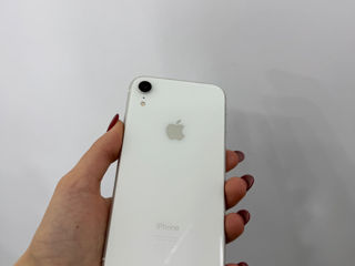 Vând iPhone XR în stare ideală