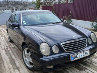 Mercedes E-Class