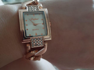 Красивые-кварцевые, стильные, женские часы. foto 4