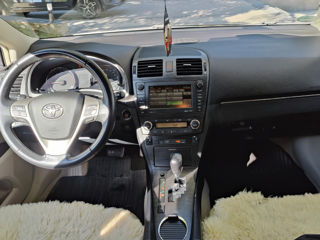 Toyota Avensis foto 10