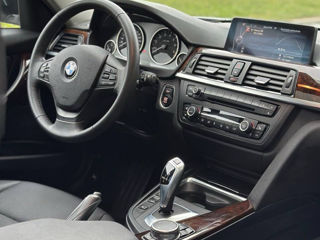 BMW 3 Series foto 8