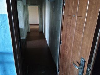 Apartament cu 3 camere si garaj , Negociez foto 1