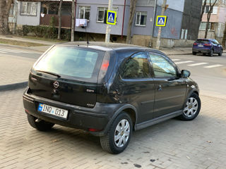 Opel Corsa foto 2