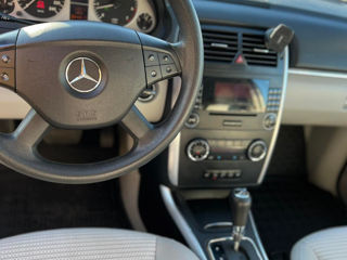 Mercedes B-Class foto 4