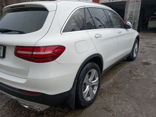 Mercedes GLC foto 4