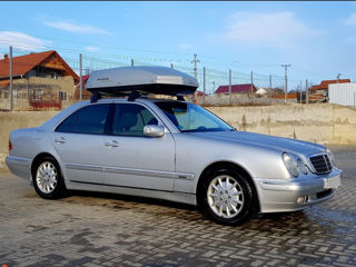 Mercedes E-Class foto 3