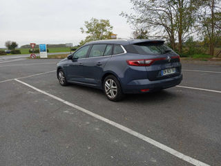 Renault Megane foto 2