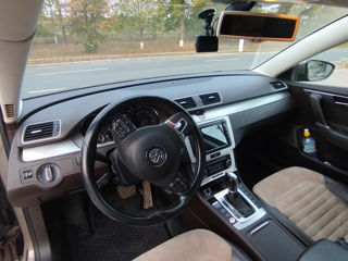 Volkswagen Passat foto 4