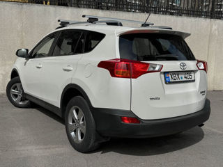 Toyota Rav 4 foto 4