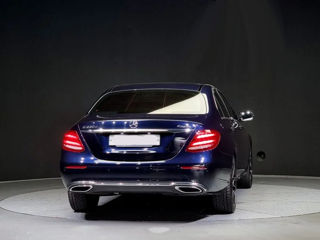 Mercedes E-Class foto 4