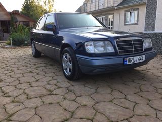 Mercedes E Class foto 7