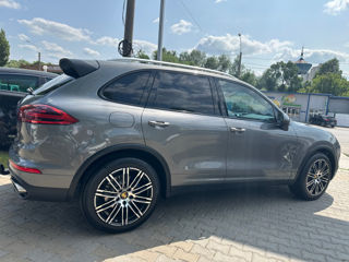 Porsche Cayenne фото 2