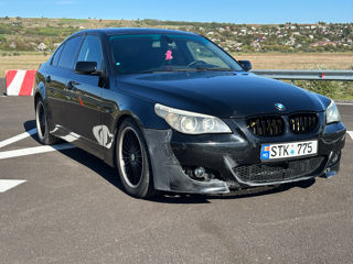 BMW 5 Series foto 4