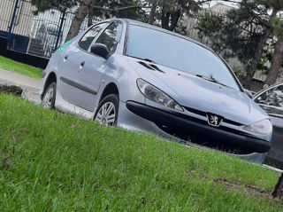 Peugeot 206 foto 2