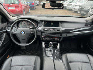 BMW 5 Series foto 10