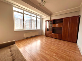 Apartament cu 2 camere, 68 m², Botanica, Chișinău foto 2