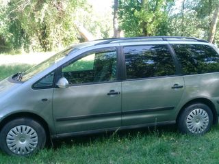 Volkswagen Sharan foto 3