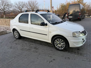 Dacia Logan foto 2