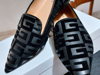 Guess foto 1