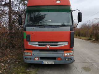 Renault Premium