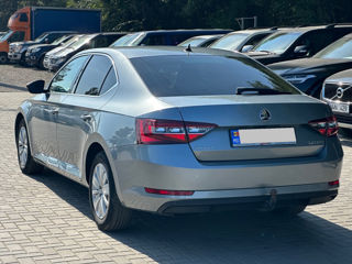 Skoda Superb foto 5