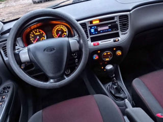 KIA Rio foto 5