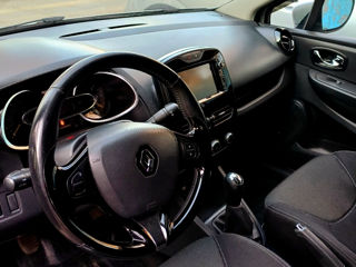 Renault Clio foto 2