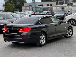 BMW 5 Series foto 3