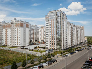 Apartament cu 3 camere, 92 m², Ciocana, Chișinău foto 3