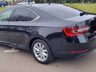 Skoda Superb foto 4