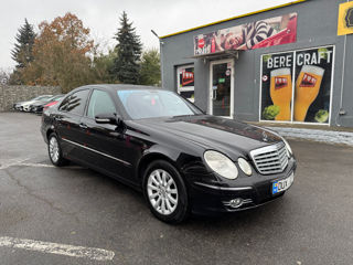 Mercedes E-Class foto 2