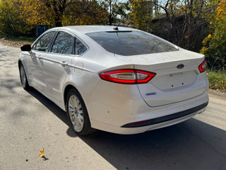 Ford Fusion foto 6