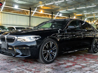 BMW 5 Series foto 2