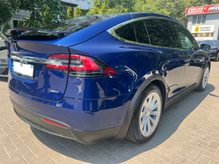 Tesla Model X foto 6