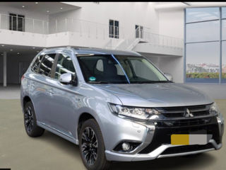 Mitsubishi Outlander foto 2