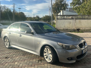 BMW 5 Series foto 8