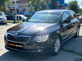 Skoda Superb foto 3