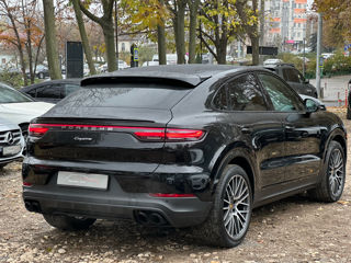 Porsche Cayenne Coupe foto 7